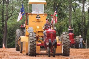 Four Oaks Tractor Pull