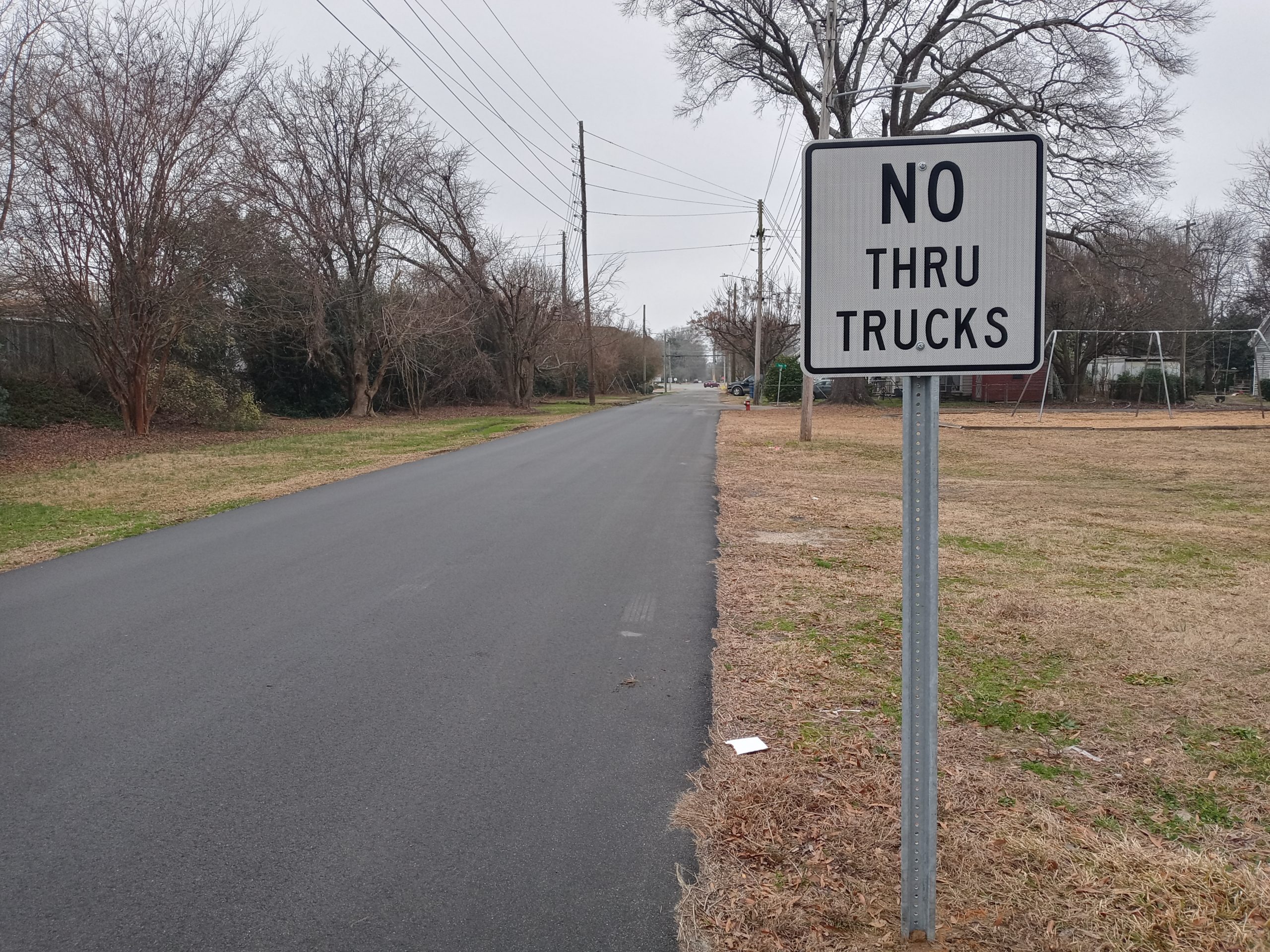 no-through-truck-signs-installed-joco-report