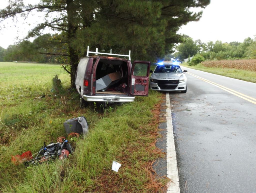 Van Slams Into Tree – JoCo Report