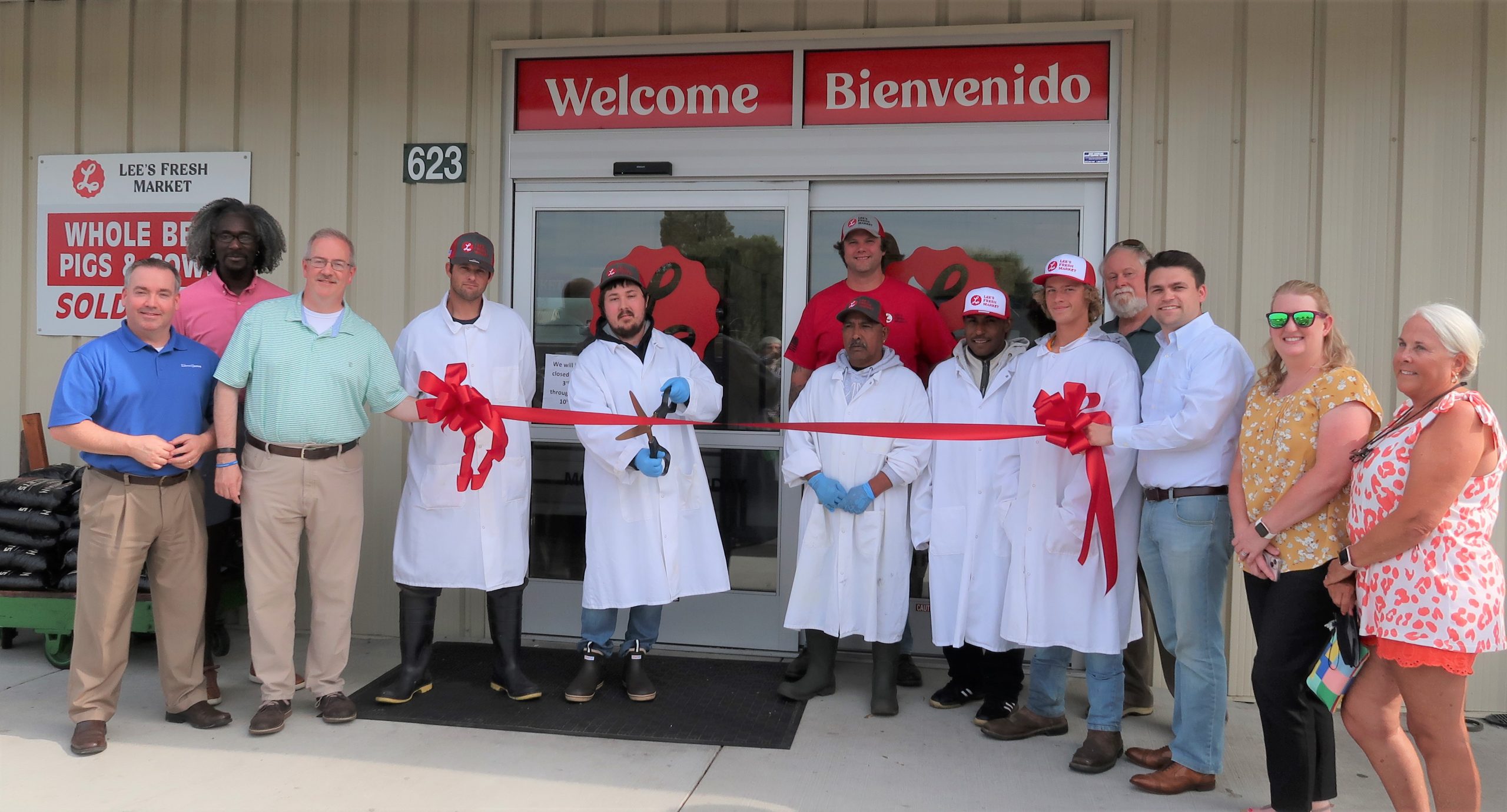 Ribbon Cutting For Lee's Fresh Market | JoCo Report