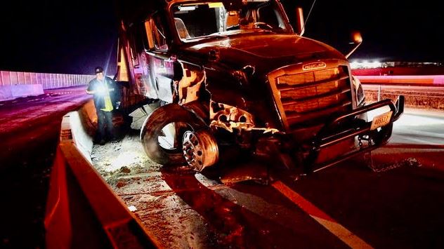 Tractor Trailer Strikes Disabled Vehicle On I-40 – JoCo Report