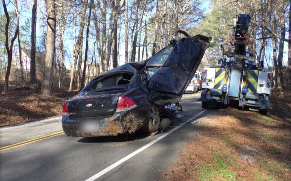 One Person, 3 Dogs Killed In Car Crash JoCo Report