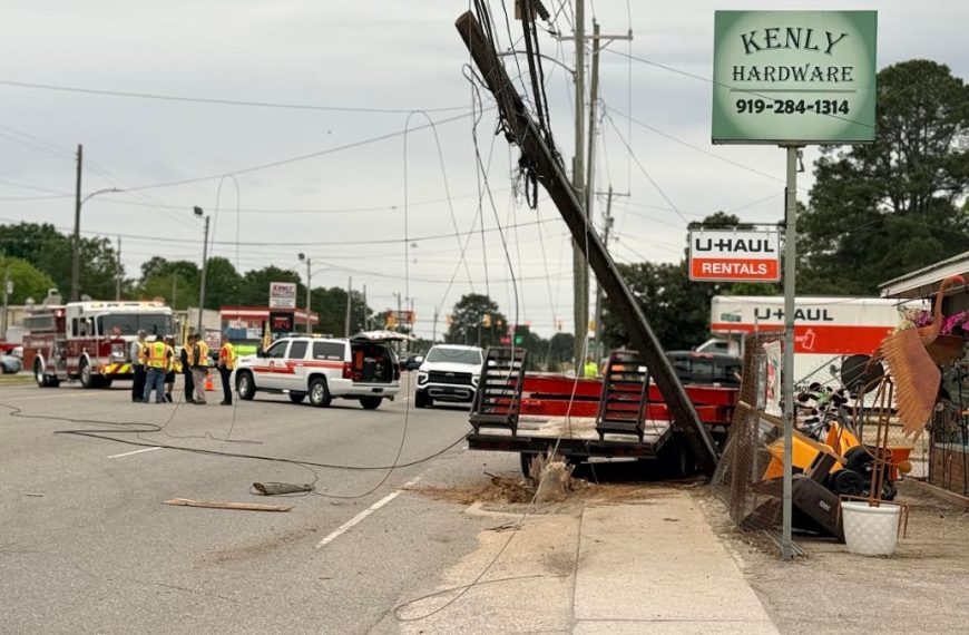 US 301 Closed In Kenly After Accident